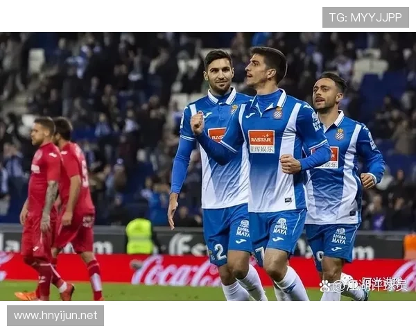 瓦伦西亚传统豪门地位下滑:西甲竞争格局调整,阶段性实力变化