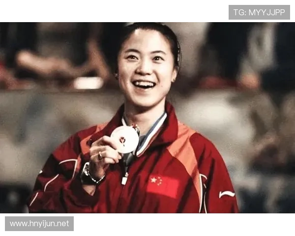 王楠那张冠军脸，换到现在估计光买衣服月薪就够花了吧？